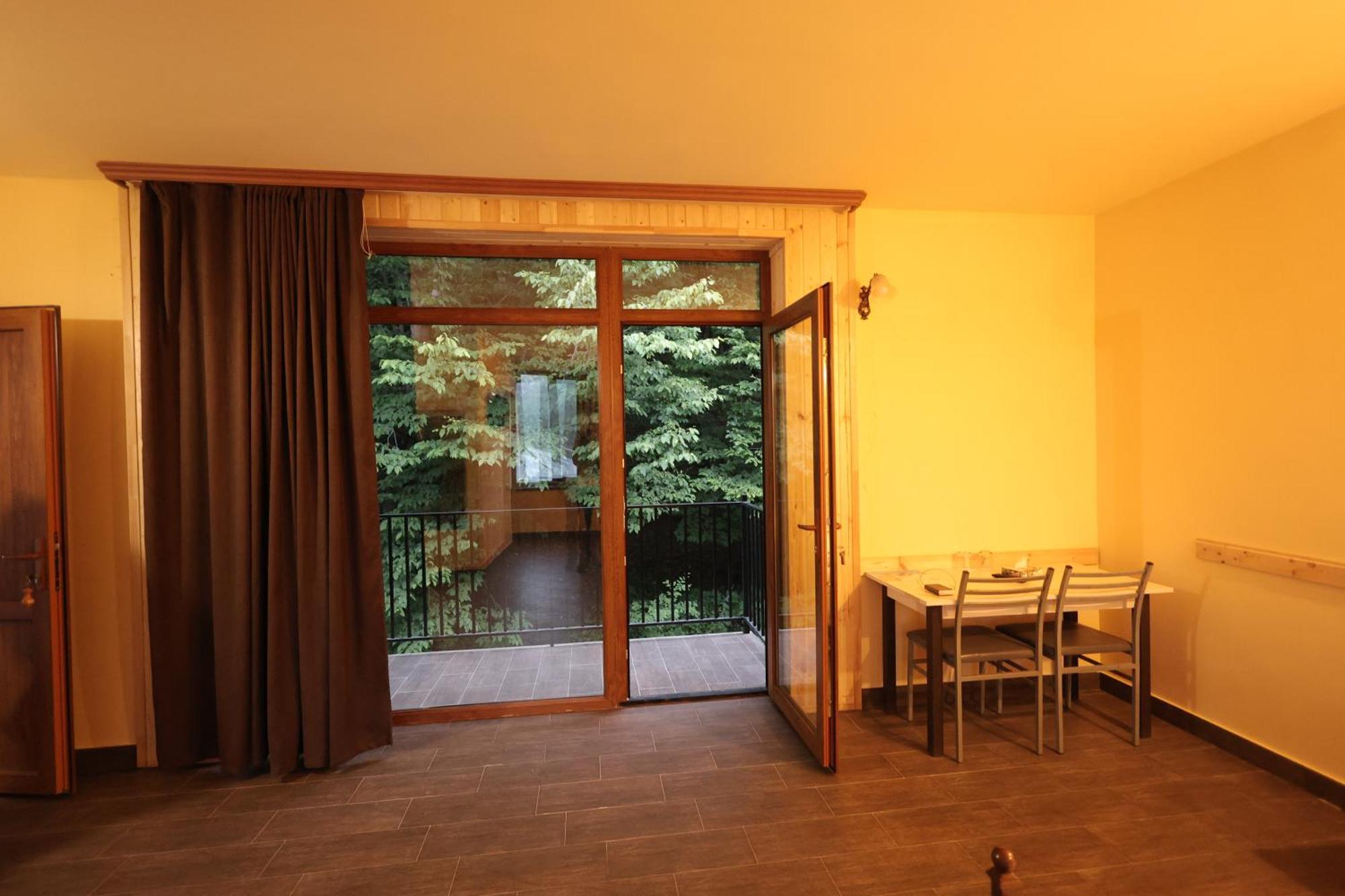 Yeghevnut Hotel غوريس المظهر الخارجي الصورة