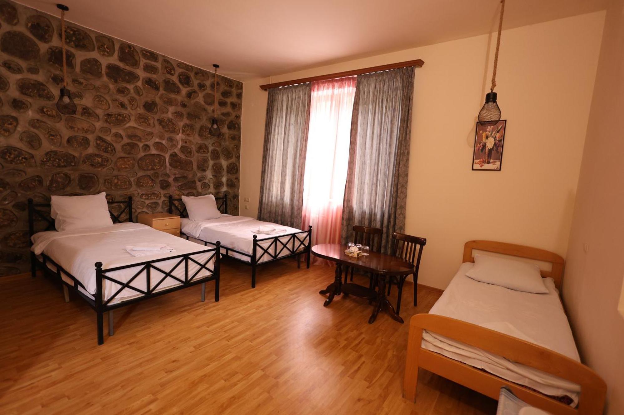 Yeghevnut Hotel غوريس المظهر الخارجي الصورة